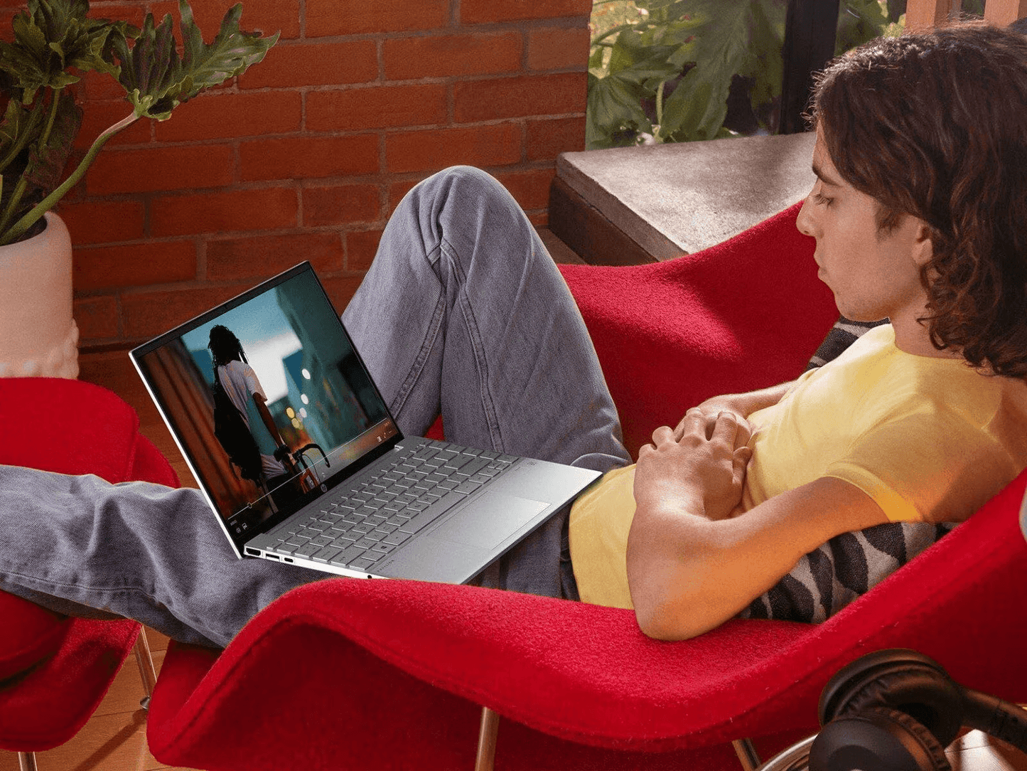 HP Pavilion Aero 13-be2057AU