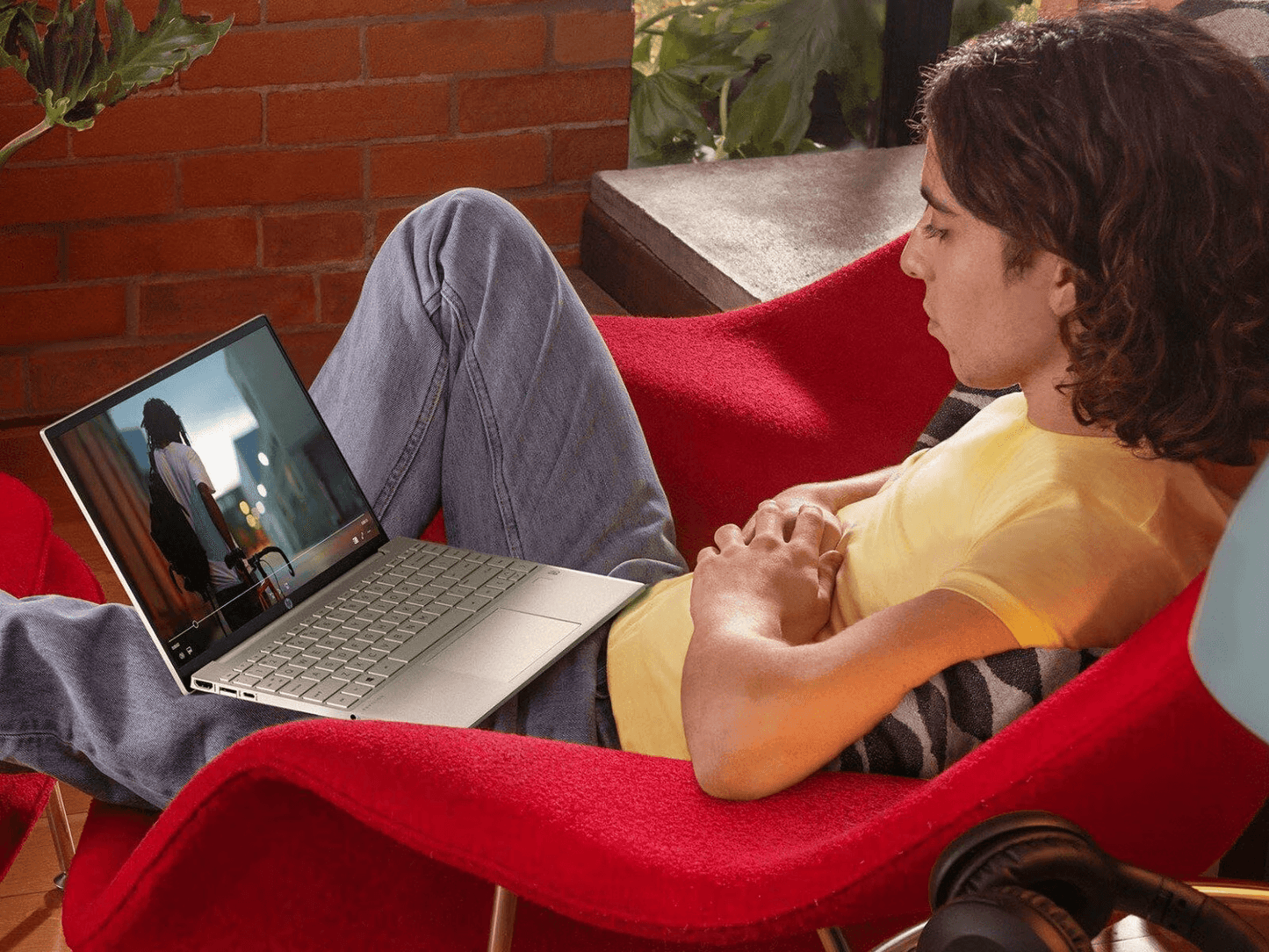 HP Pavilion Aero 13-be2055AU