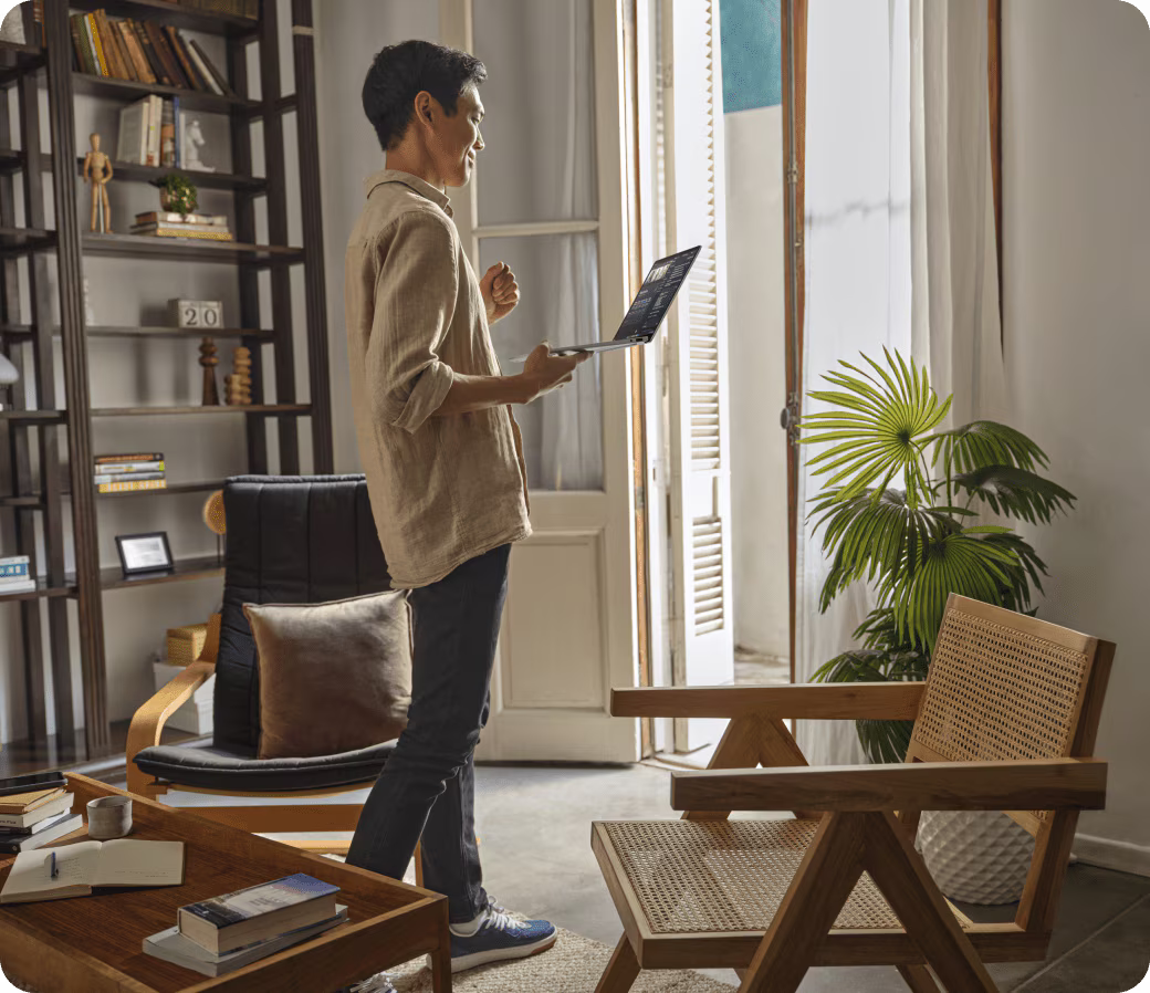 Person using an HP laptop at home